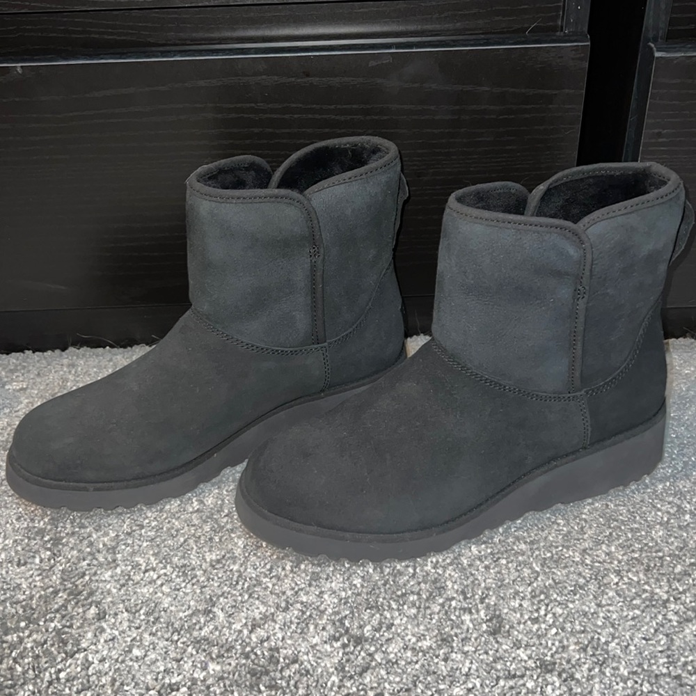 Kristin Ugg Boots NWOT